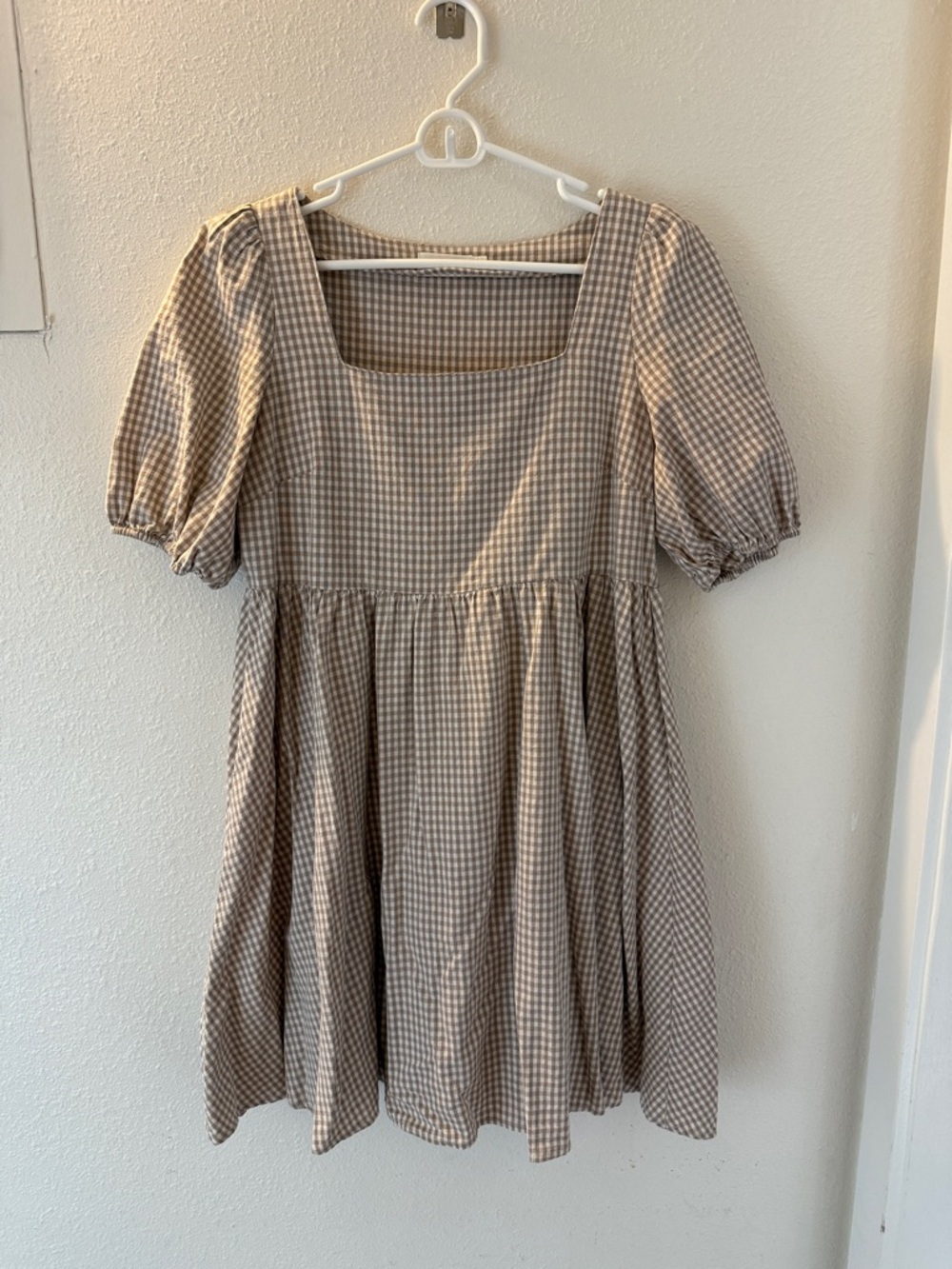 Mod Ref Beige Gingham Puff Sleeve Babydoll Dress